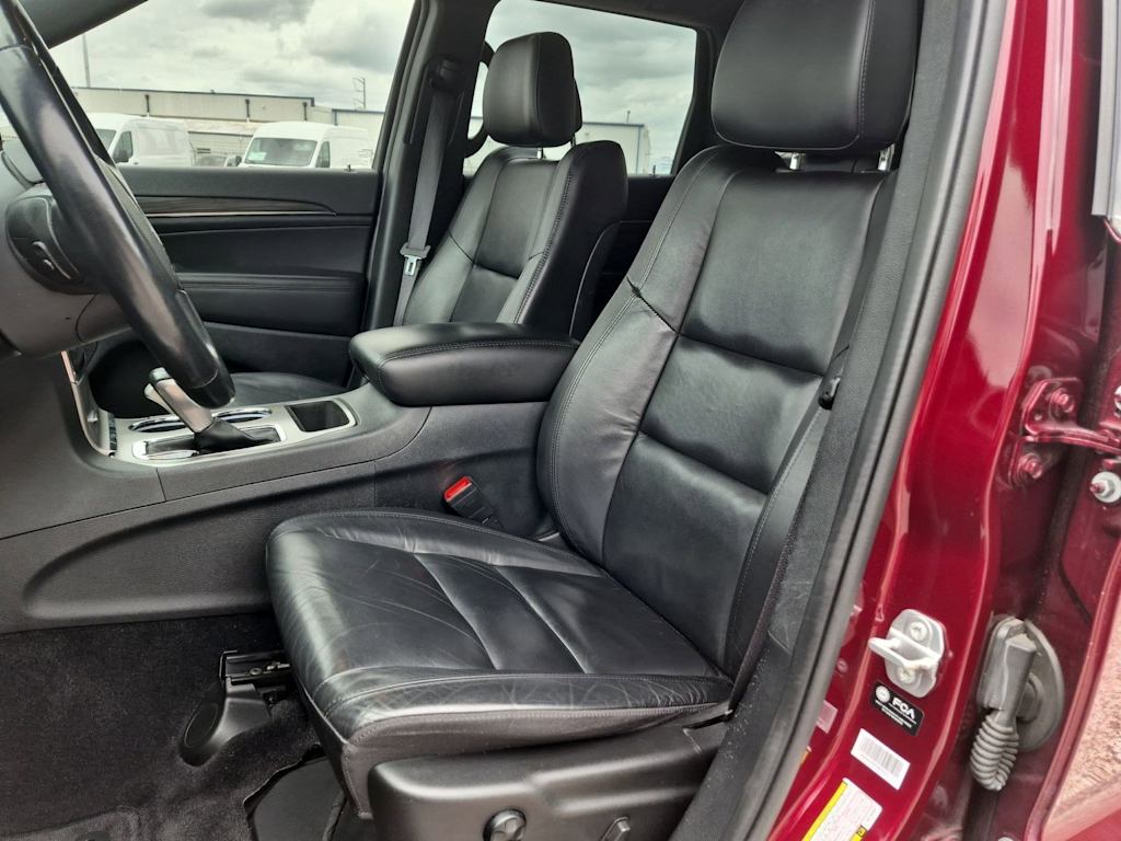Thumbnail: 2022 Jeep Grand Cherokee - 11