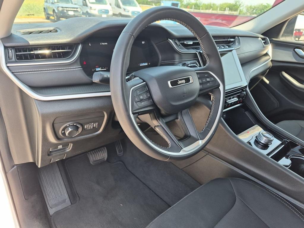 Thumbnail: 2023 Jeep Grand Cherokee - 2