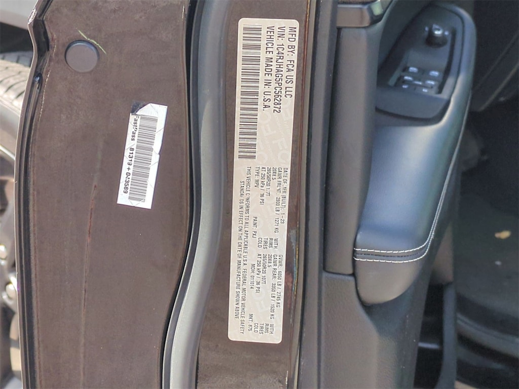 Thumbnail: 2023 Jeep Grand Cherokee - 18