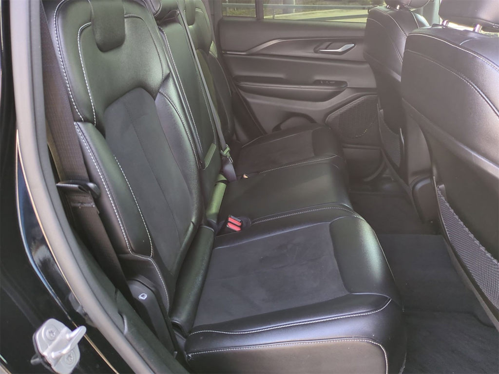 Thumbnail: 2023 Jeep Grand Cherokee - 31