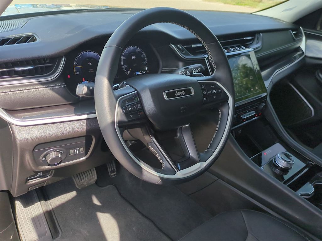 Thumbnail: 2022 Jeep Grand Cherokee L - 2