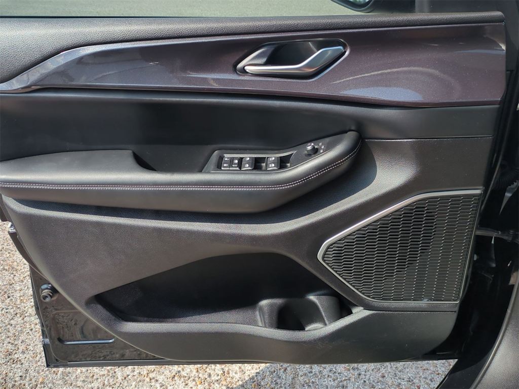 Thumbnail: 2022 Jeep Grand Cherokee L - 29