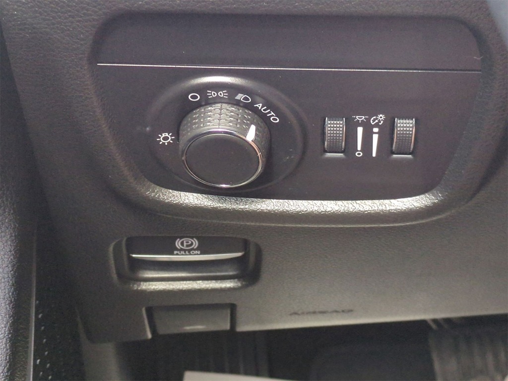 Thumbnail: 2022 Jeep Grand Cherokee L - 27