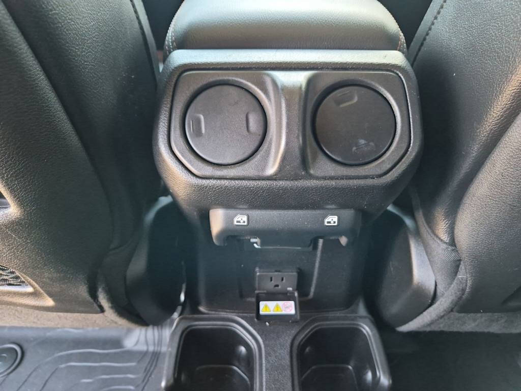 Thumbnail: 2021 Jeep Gladiator - 30