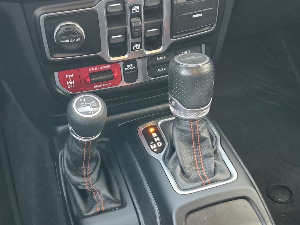 Thumbnail: 2021 Jeep Gladiator - 15