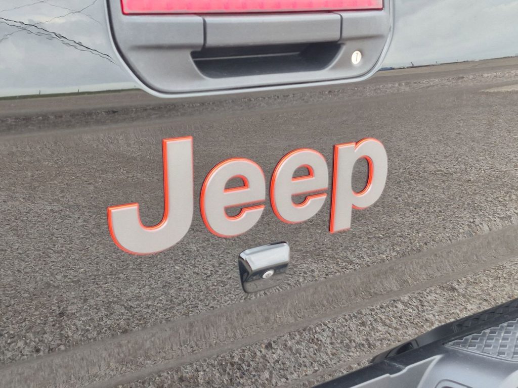 Thumbnail: 2025 Jeep Gladiator - 6