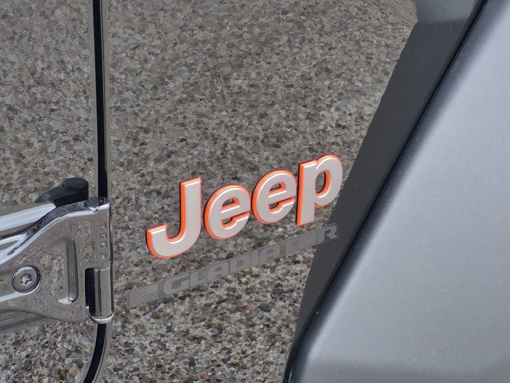 Thumbnail: 2025 Jeep Gladiator - 32