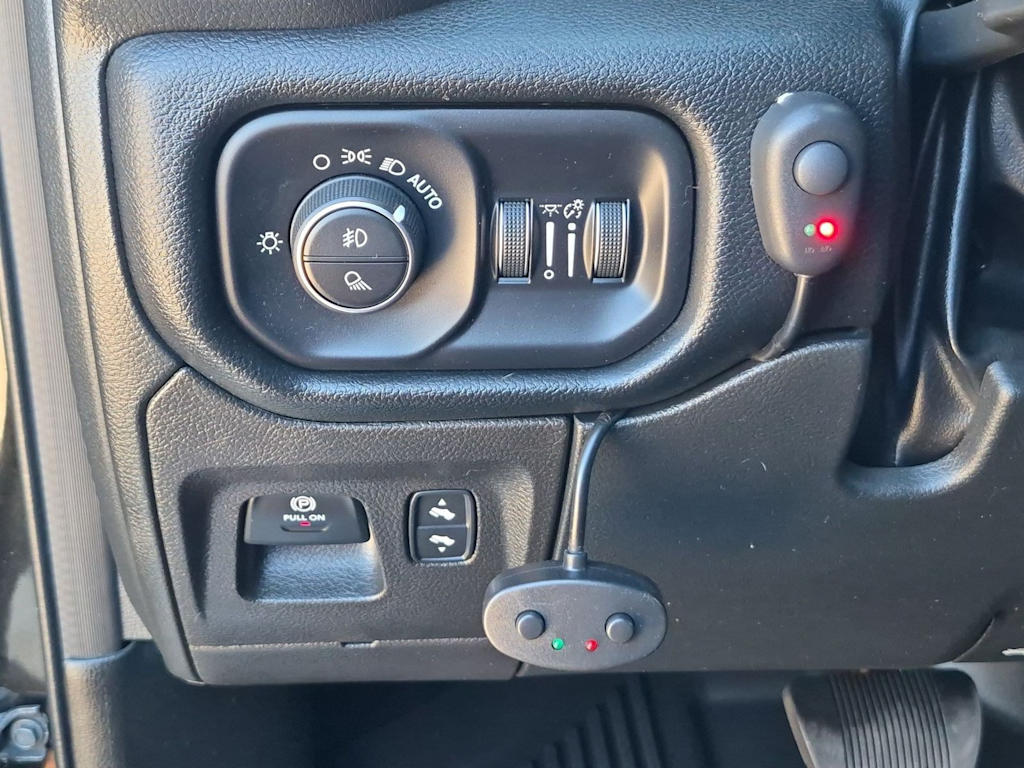 Thumbnail: 2022 RAM 1500 - 28