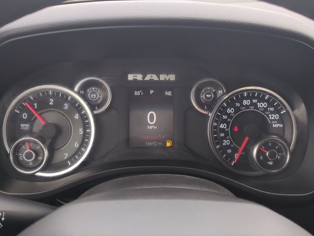 Thumbnail: 2025 RAM 1500 - 16