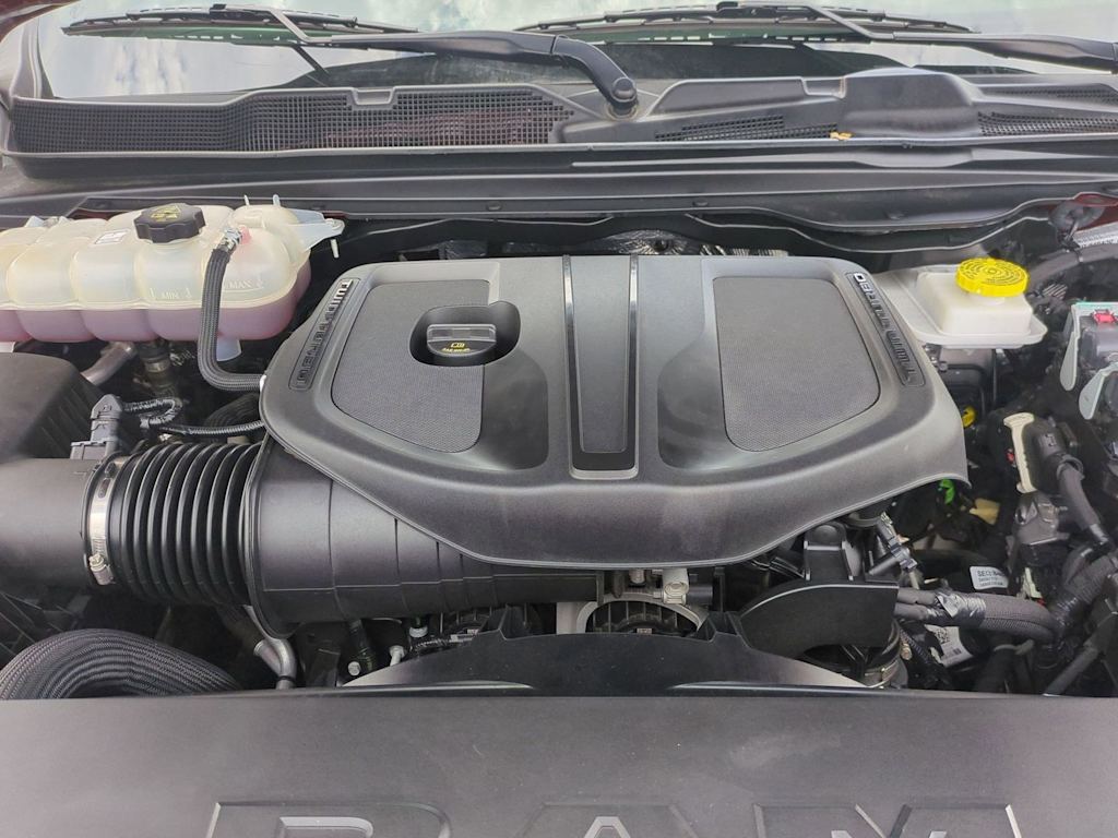 Thumbnail: 2025 RAM 1500 - 9