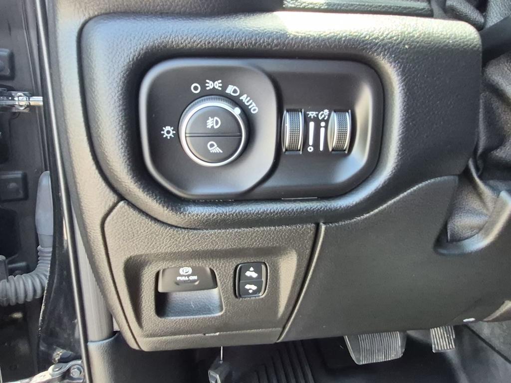 Thumbnail: 2019 RAM 1500 - 29