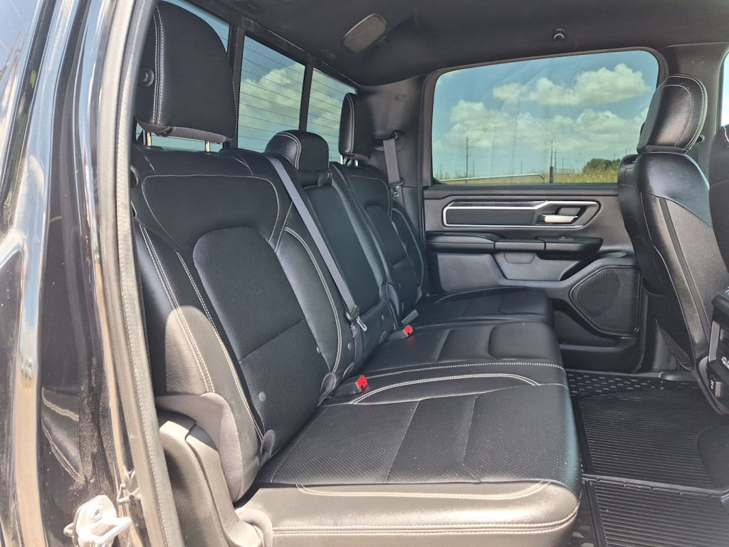 Thumbnail: 2019 RAM 1500 - 33