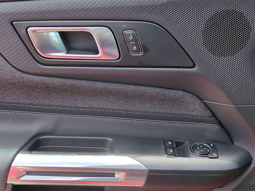 Thumbnail: 2025 Ford Mustang - 29