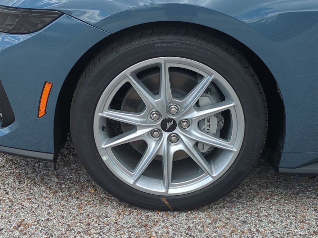 Thumbnail: 2025 Ford Mustang - 8