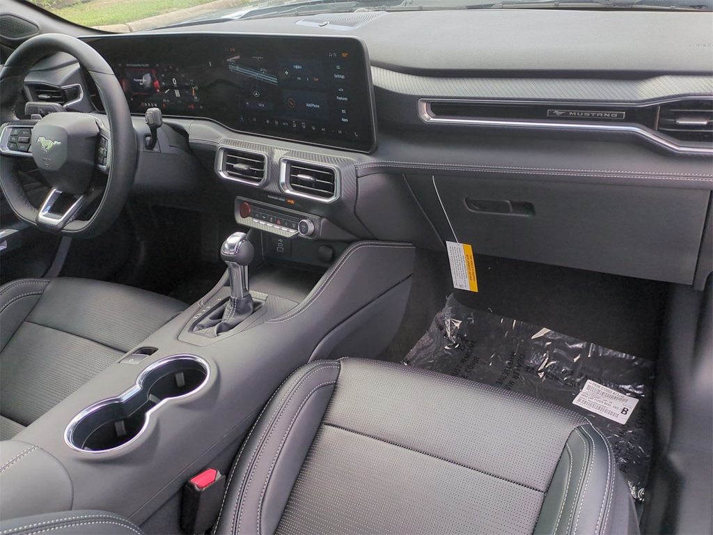 Thumbnail: 2025 Ford Mustang - 14