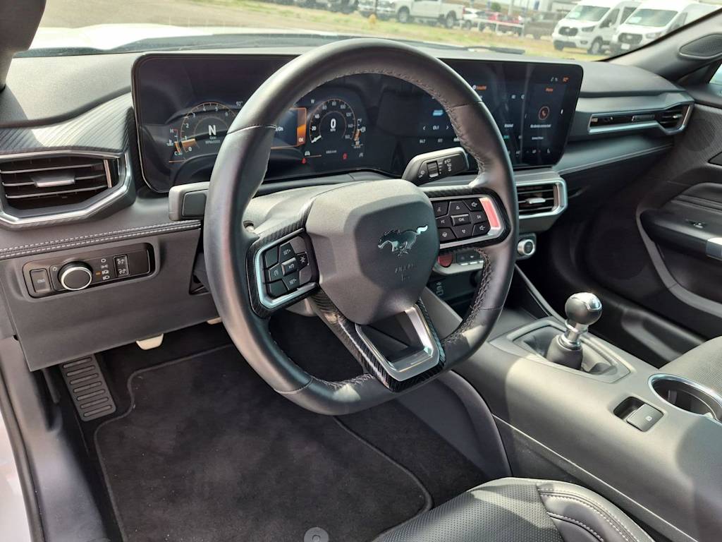 Thumbnail: 2025 Ford Mustang - 2