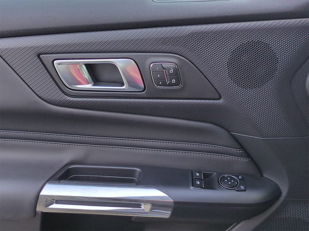 Thumbnail: 2025 Ford Mustang - 30