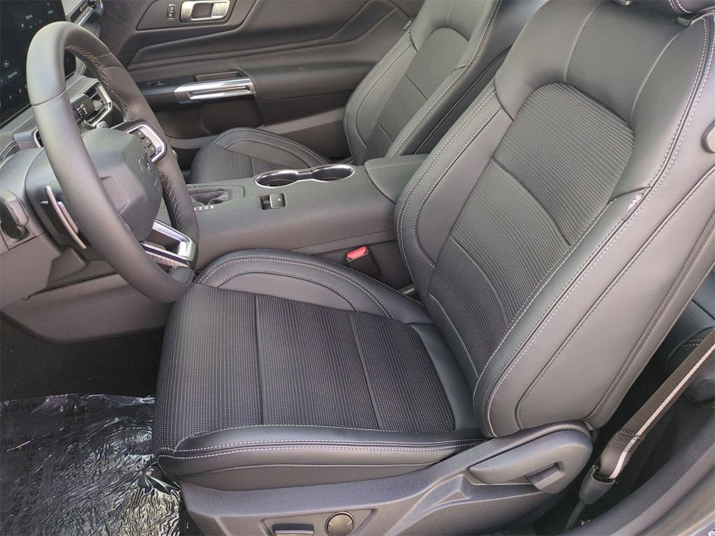 Thumbnail: 2025 Ford Mustang - 11