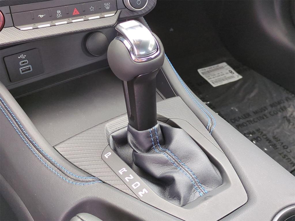 Thumbnail: 2025 Ford Mustang - 15