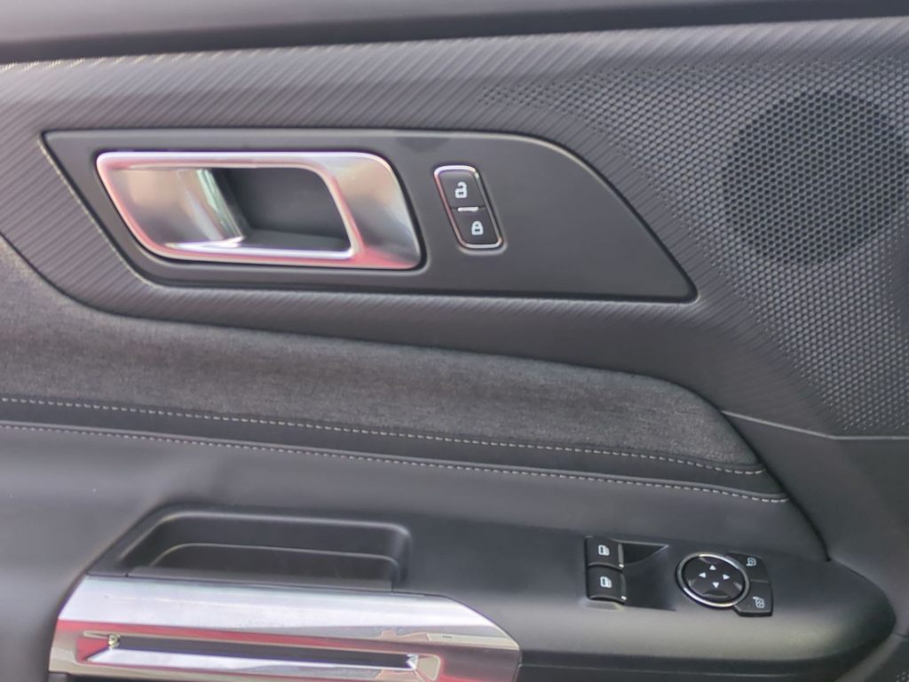 Thumbnail: 2025 Ford Mustang - 29