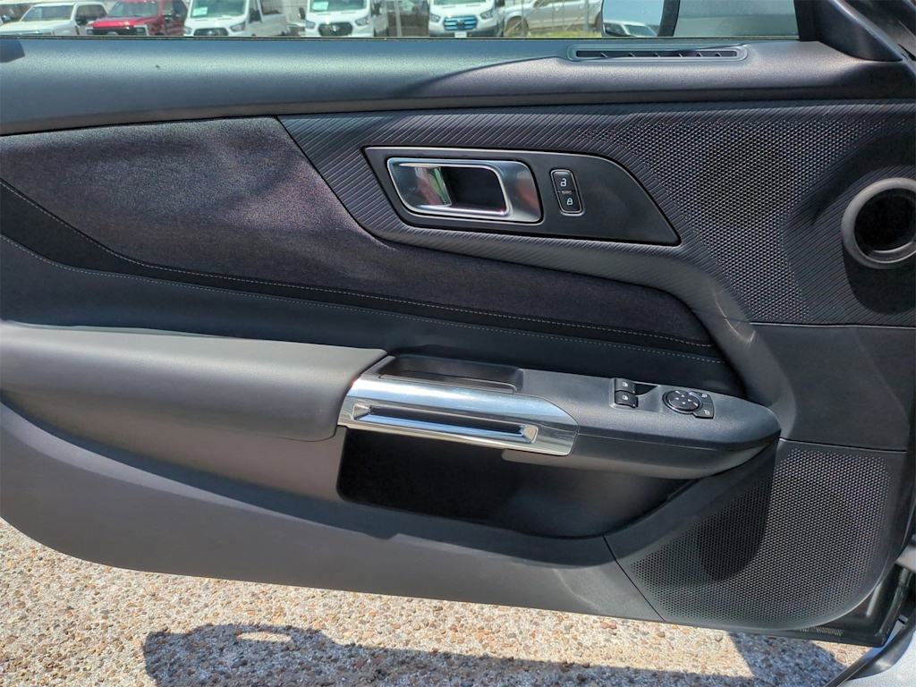 Thumbnail: 2025 Ford Mustang - 28