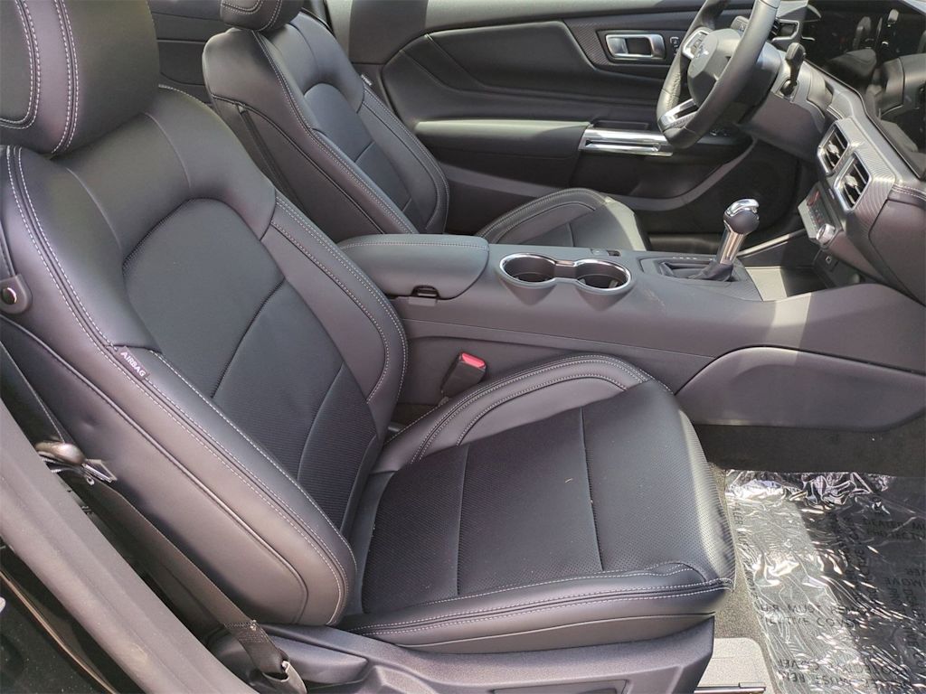 Thumbnail: 2025 Ford Mustang - 12