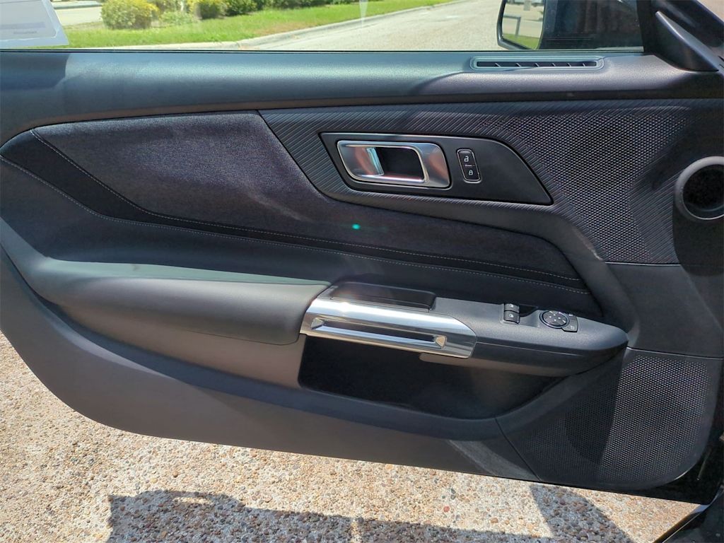 Thumbnail: 2025 Ford Mustang - 28