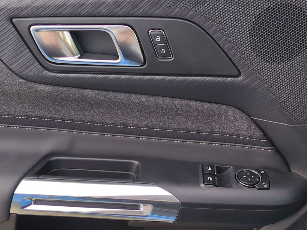 Thumbnail: 2025 Ford Mustang - 30