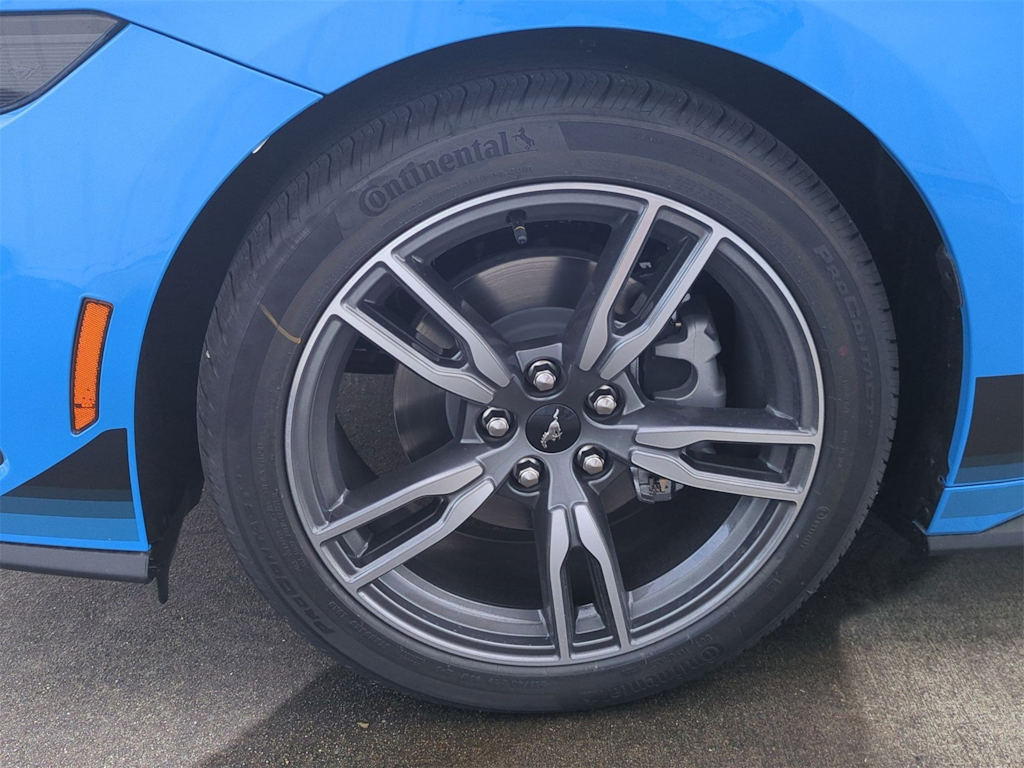 Thumbnail: 2025 Ford Mustang - 8