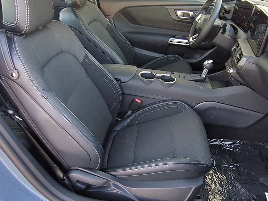 Thumbnail: 2025 Ford Mustang - 31