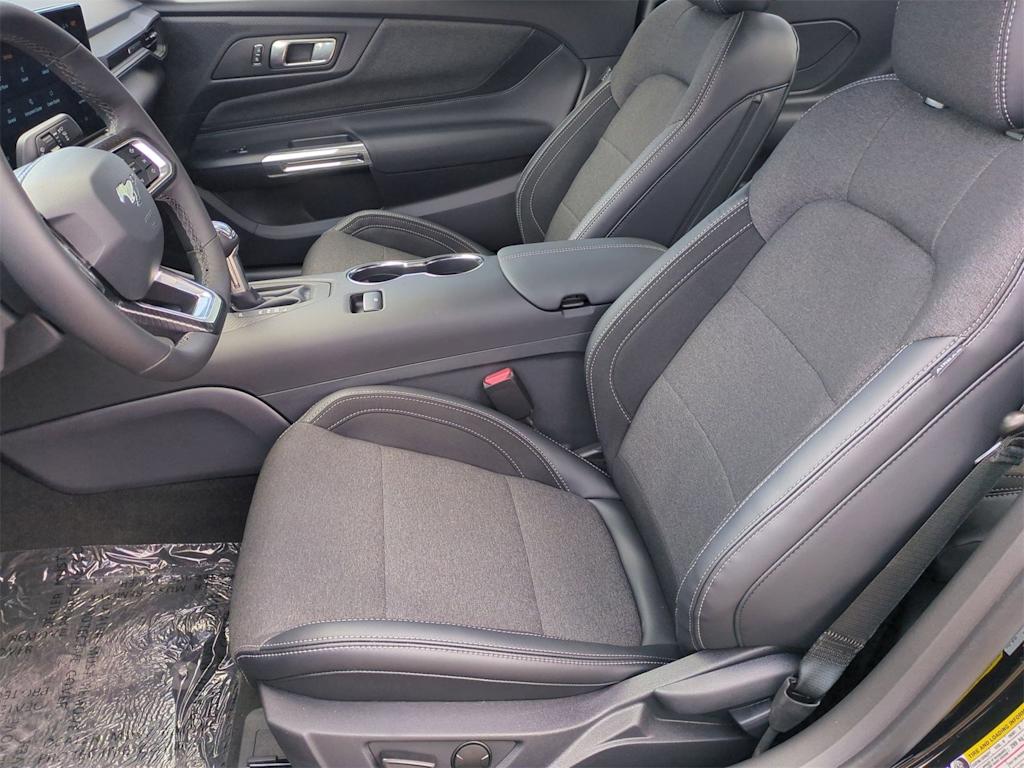 Thumbnail: 2025 Ford Mustang - 11