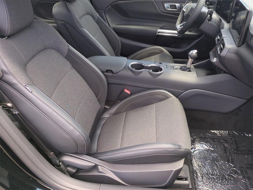 Thumbnail: 2025 Ford Mustang - 31