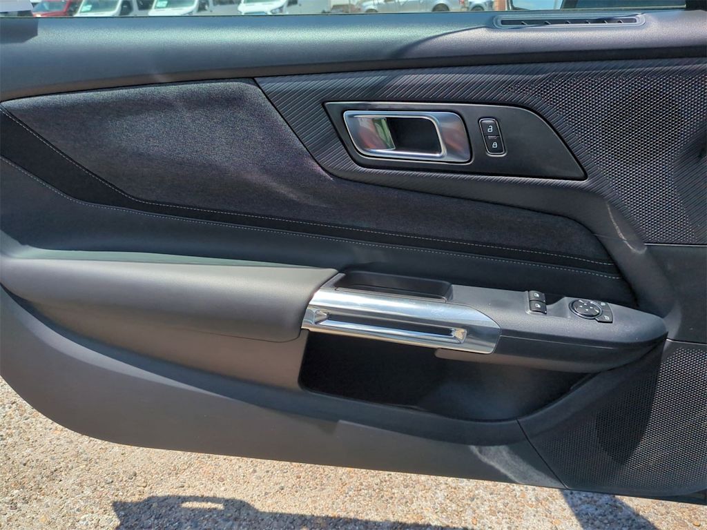 Thumbnail: 2025 Ford Mustang - 28