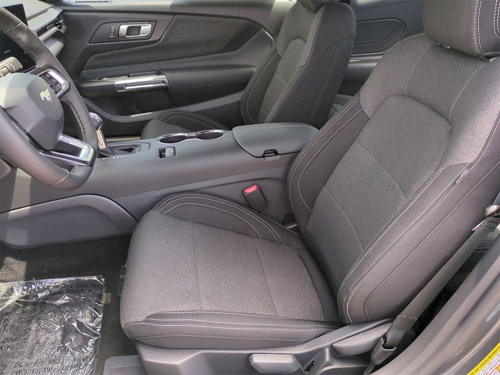 Thumbnail: 2025 Ford Mustang - 10