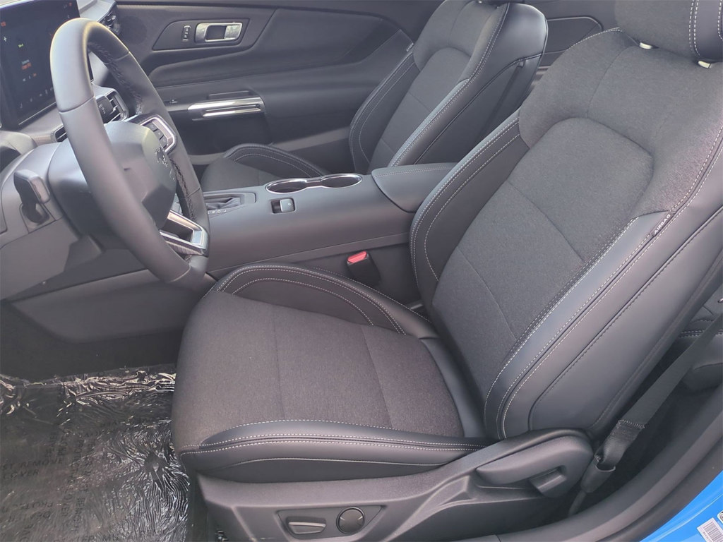 Thumbnail: 2025 Ford Mustang - 10