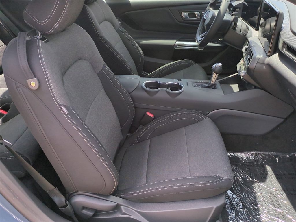 Thumbnail: 2025 Ford Mustang - 30