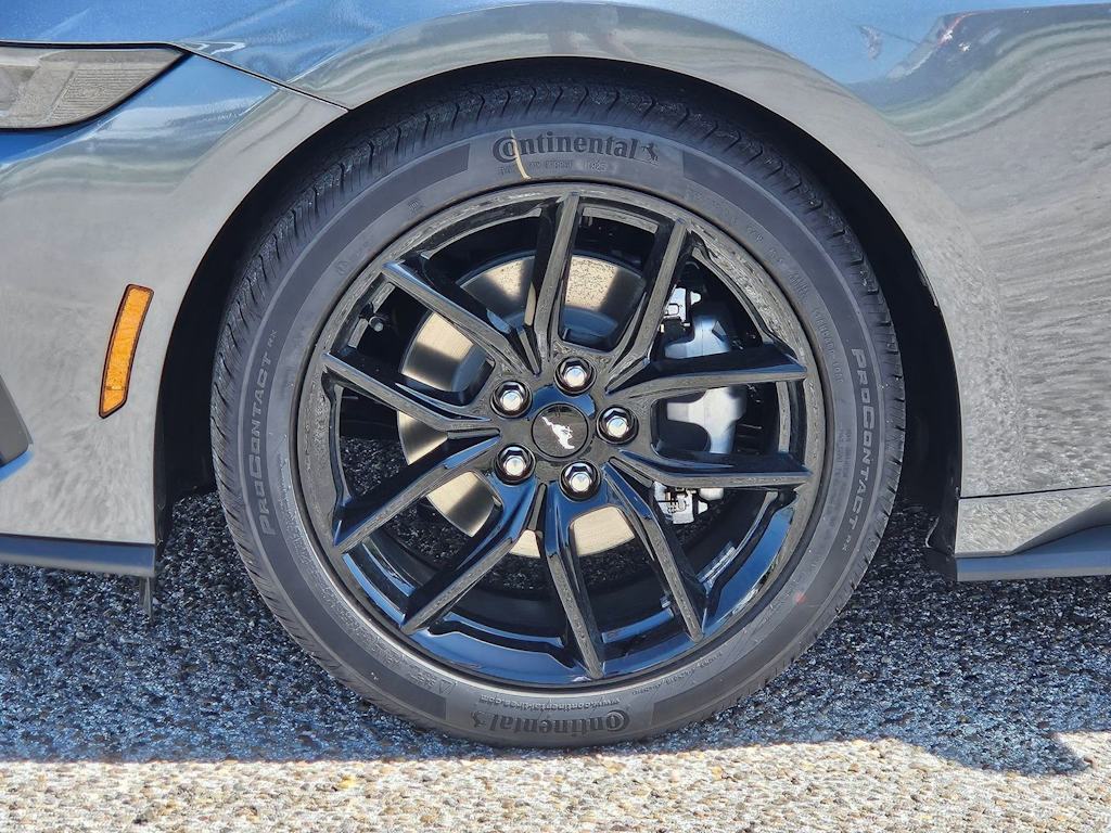Thumbnail: 2025 Ford Mustang - 7