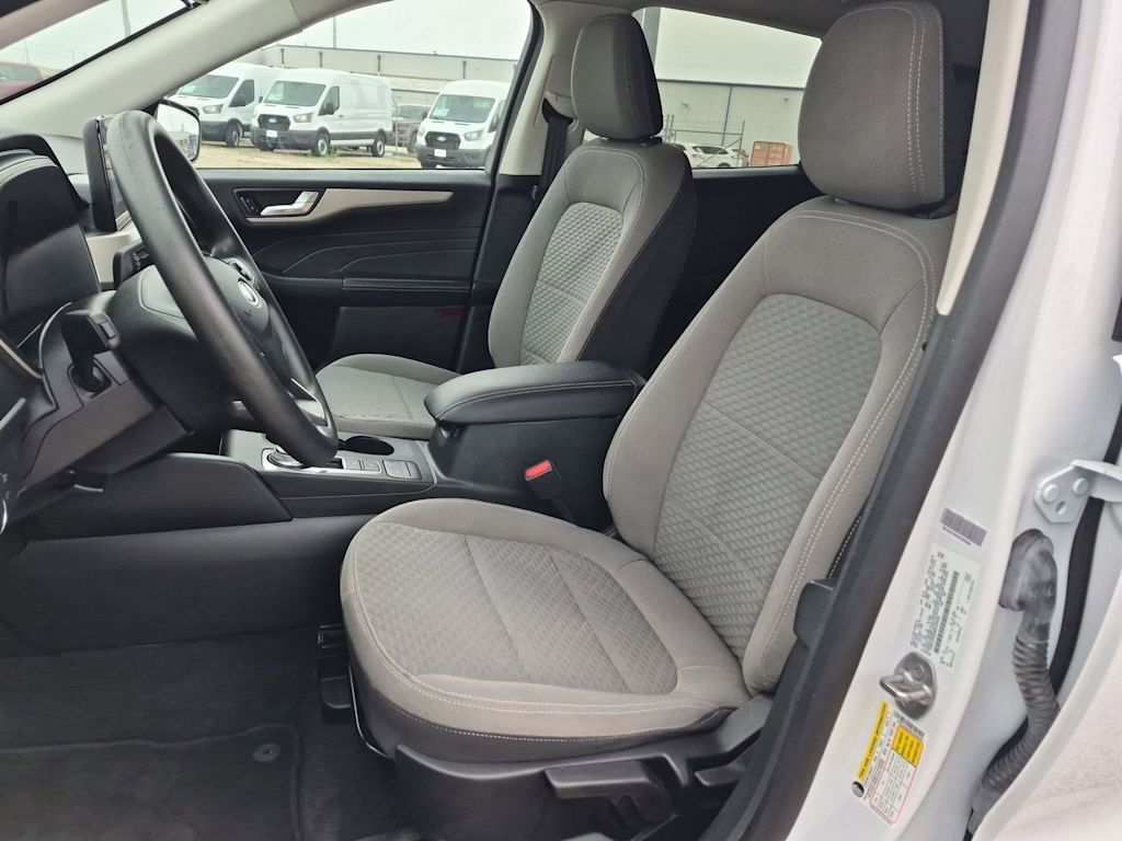 Thumbnail: 2021 Ford Escape - 11