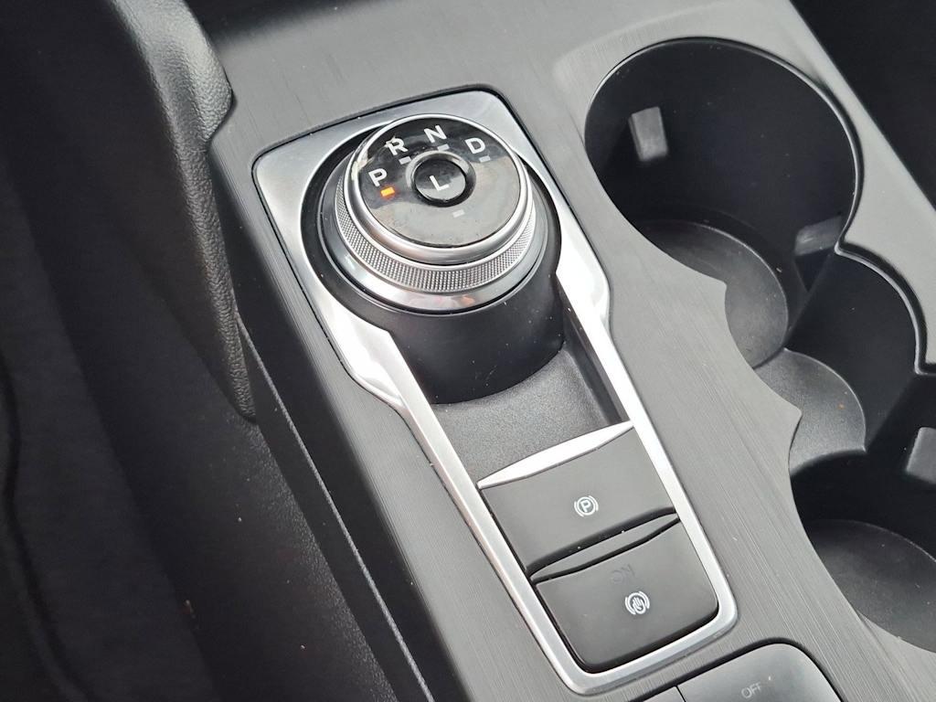 Thumbnail: 2021 Ford Escape - 16