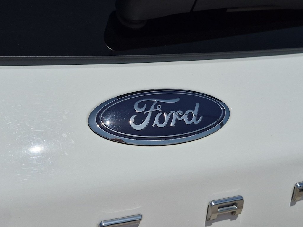 Thumbnail: 2023 Ford Escape - 6