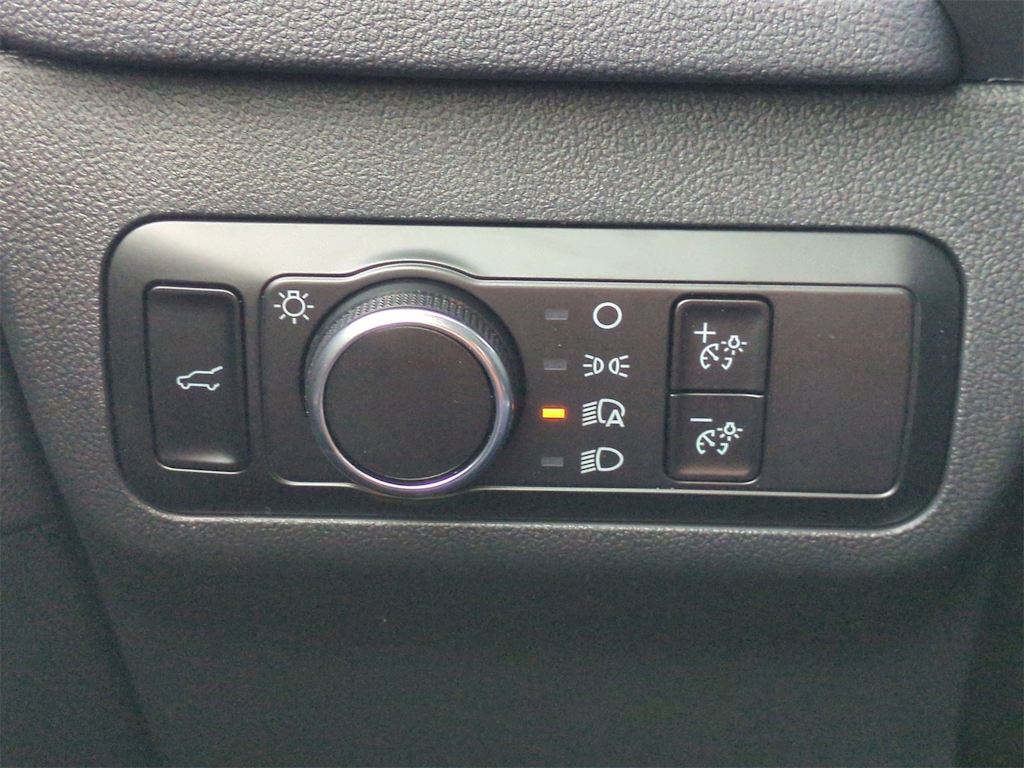 2025 Ford Escape ST-Line 27