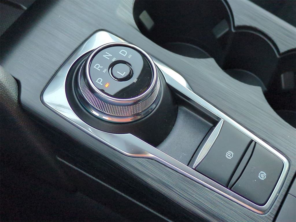 2025 Ford Escape ST-Line 25