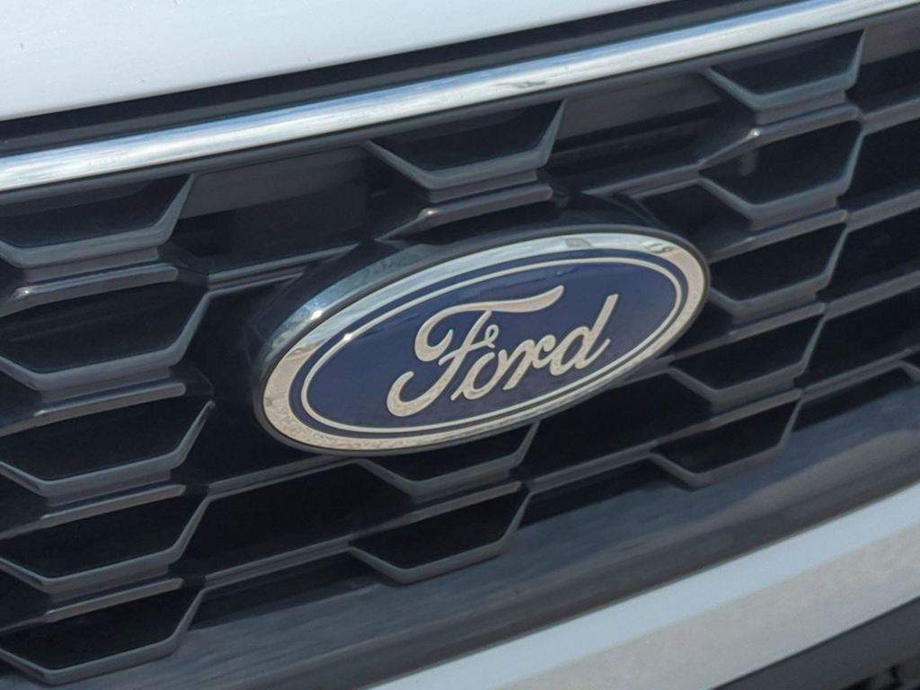 Thumbnail: 2025 Ford Escape - 7