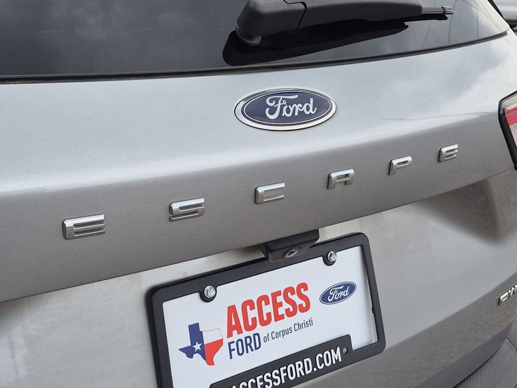 Thumbnail: 2021 Ford Escape - 33