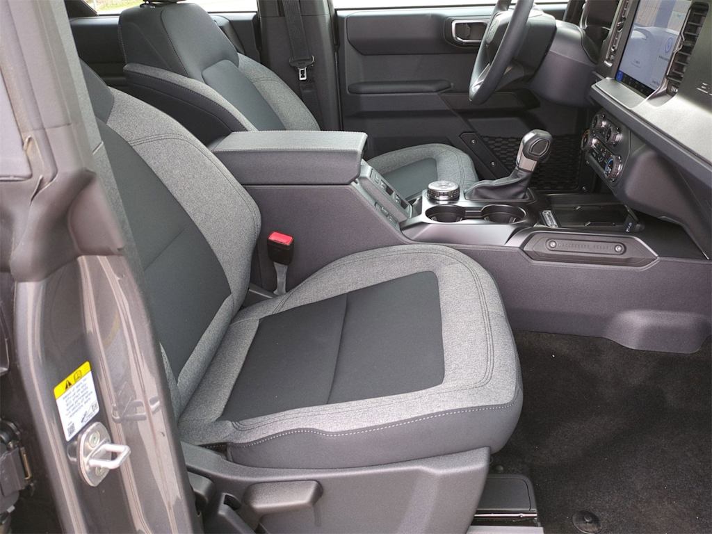 Thumbnail: 2025 Ford Bronco - 12