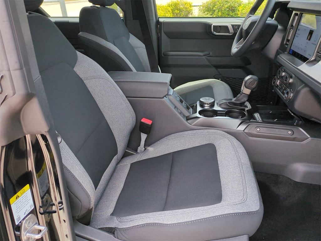 Thumbnail: 2025 Ford Bronco - 11