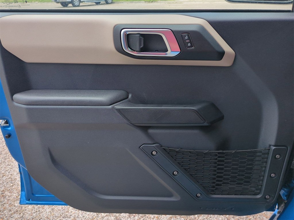 Thumbnail: 2025 Ford Bronco - 31