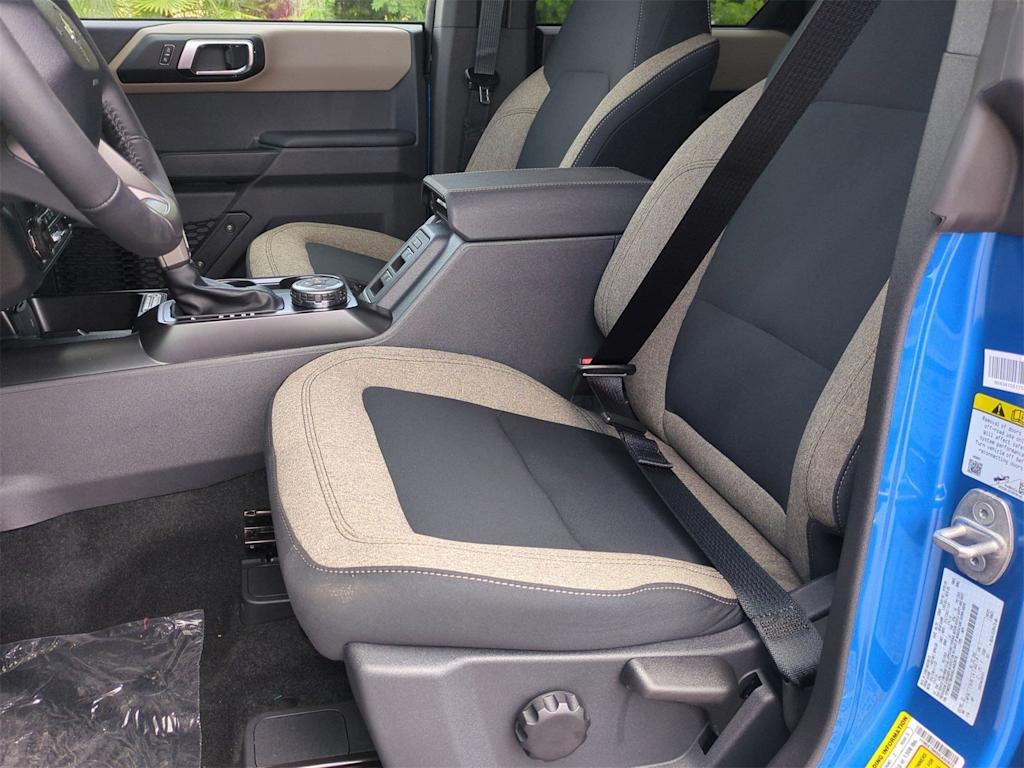 Thumbnail: 2025 Ford Bronco - 10