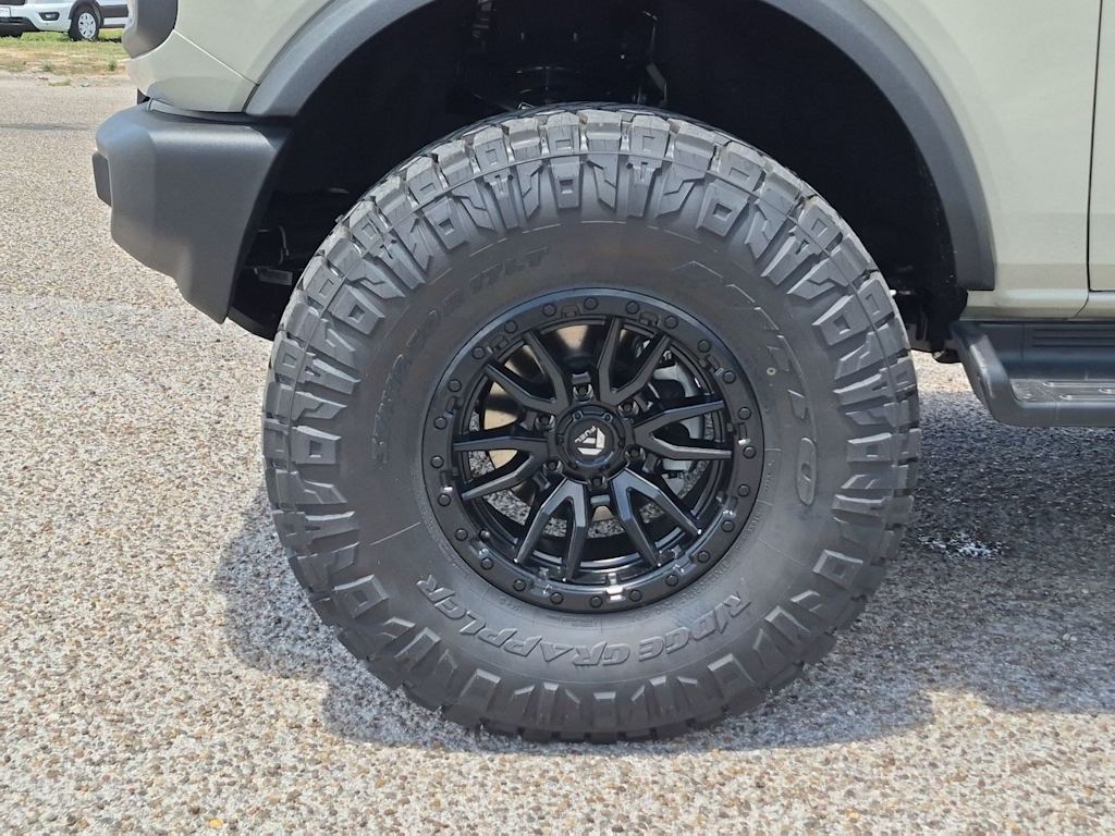 Thumbnail: 2026 Ford Bronco - 8