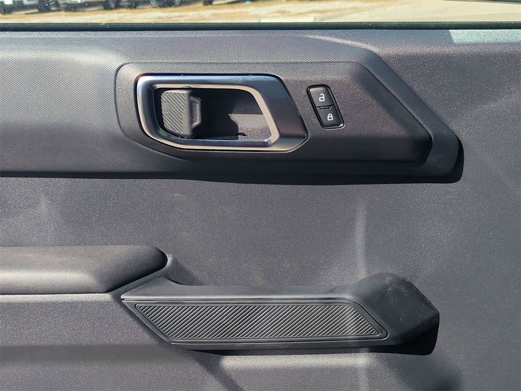 Thumbnail: 2025 Ford Bronco - 32